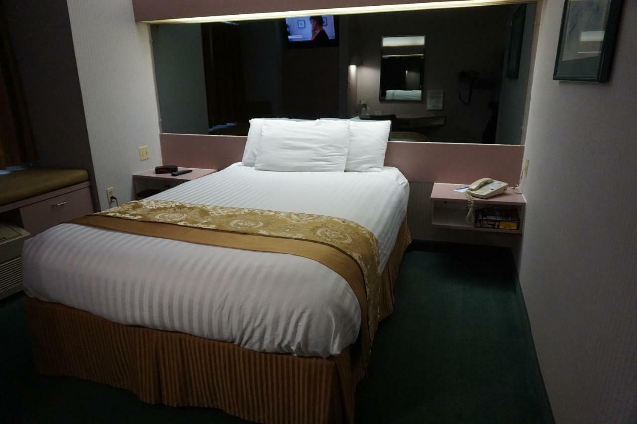 Centerway Hotel Buffalo Tonawanda Esterno foto