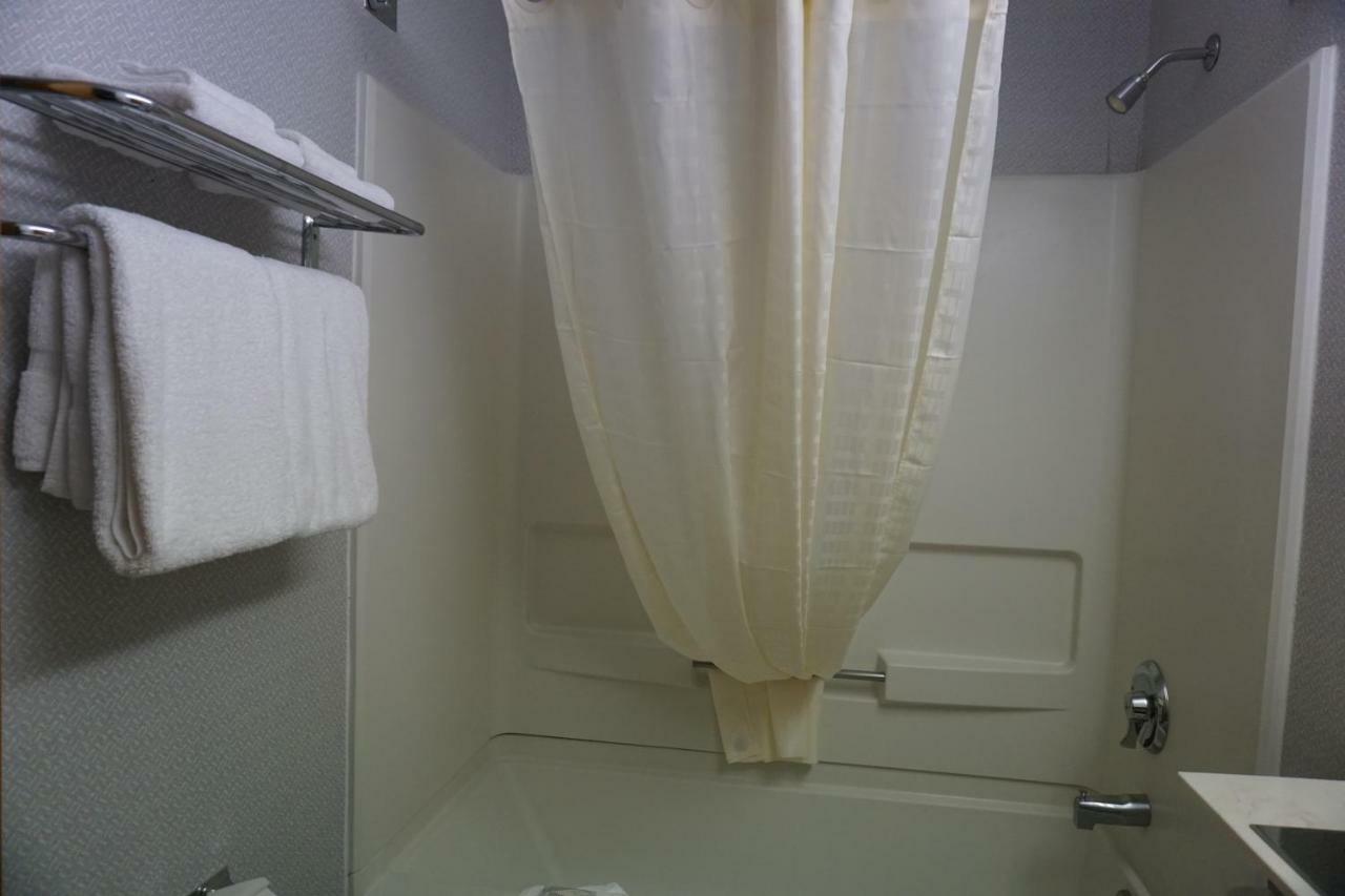 Centerway Hotel Buffalo Tonawanda Esterno foto