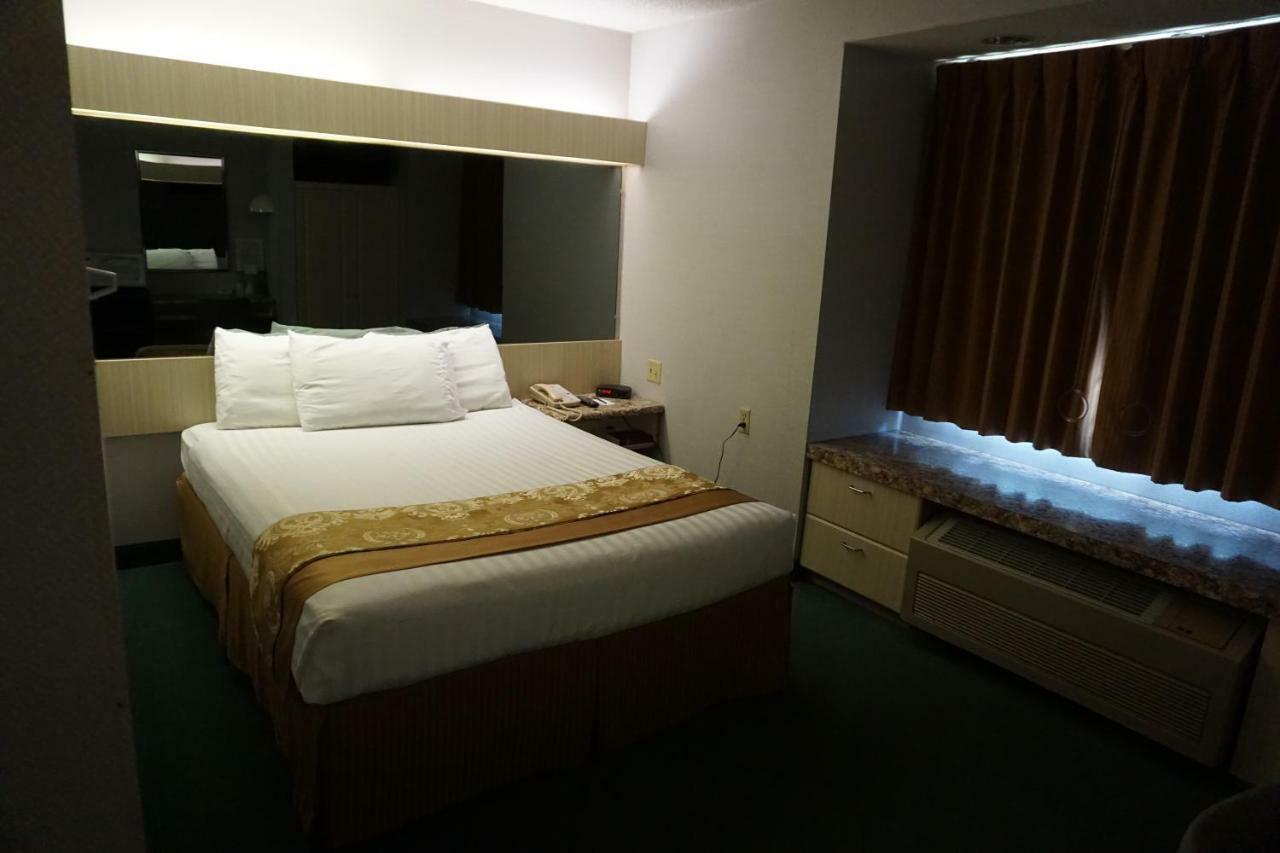 Centerway Hotel Buffalo Tonawanda Esterno foto